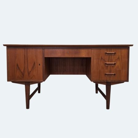 Gunnar Tibergaard Nielsen desk made of teak in the 1960s