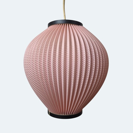 Lars Eiler Schiøler Pearl pendant lamp in pink pleated shade, Danish mid-century modern hanging light with sculptural organic form